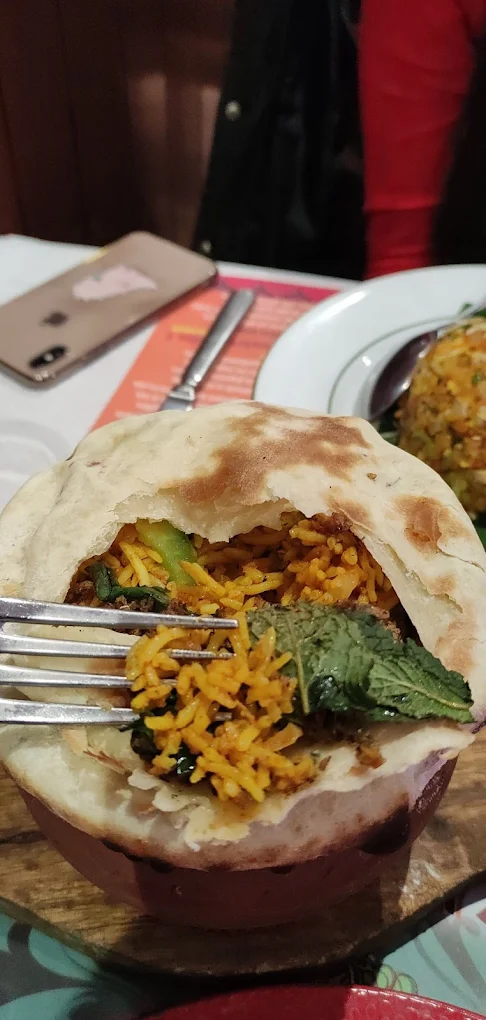 Le Gandhi Gallery Image