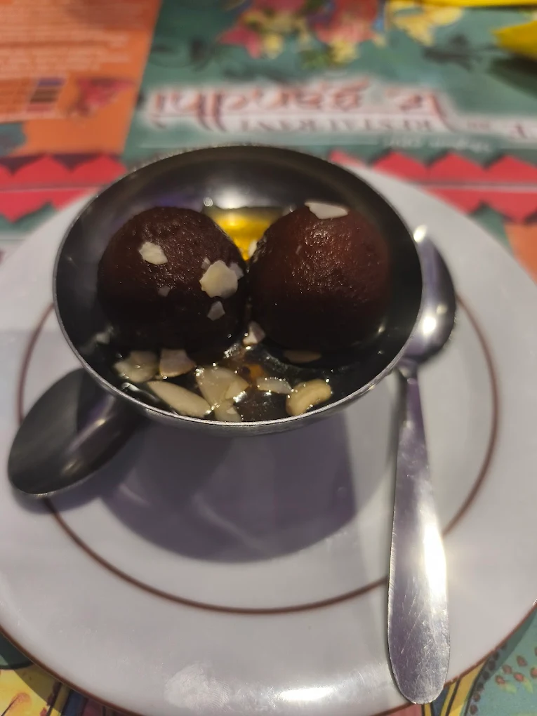 Le Gandhi Gallery Image