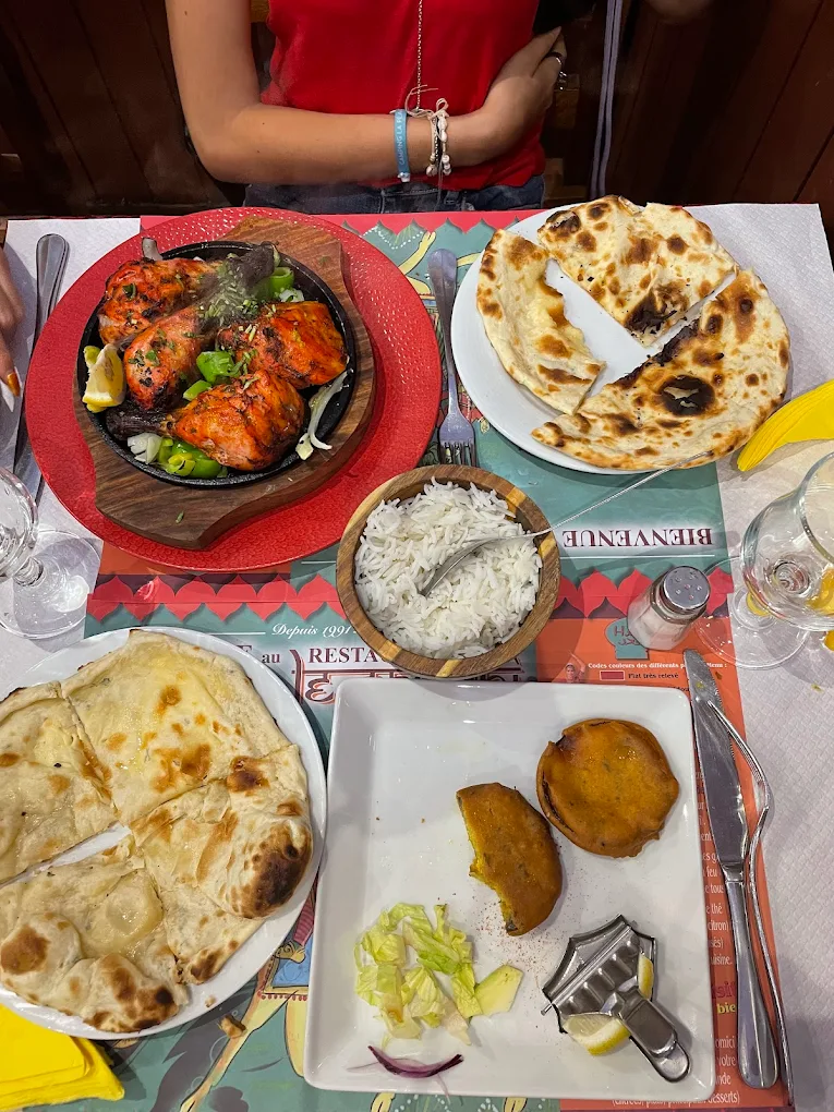 Le Gandhi Gallery Image