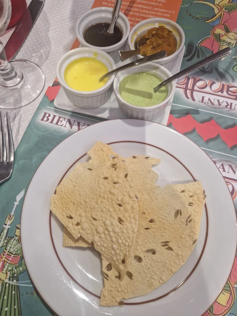 Le Gandhi Gallery Image